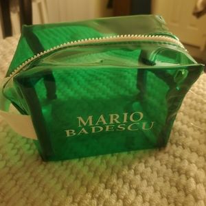 🤩New cute Green Mini Jelly bag by Mario Badescu